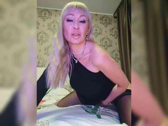 Blondi_Love webcam