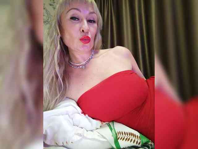 Blondi_Love webcam