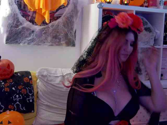 EvelynFrances webcam