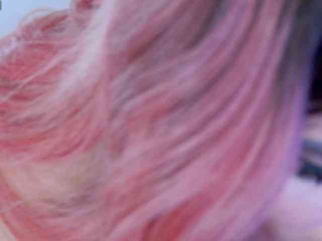 EvelynFrances webcam