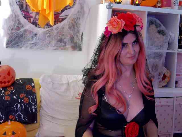 EvelynFrances webcam