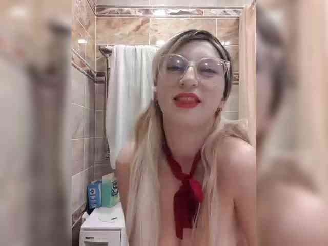 Ella-Mary webcam