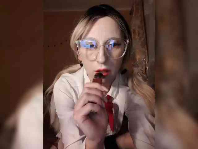 Ella-Mary webcam