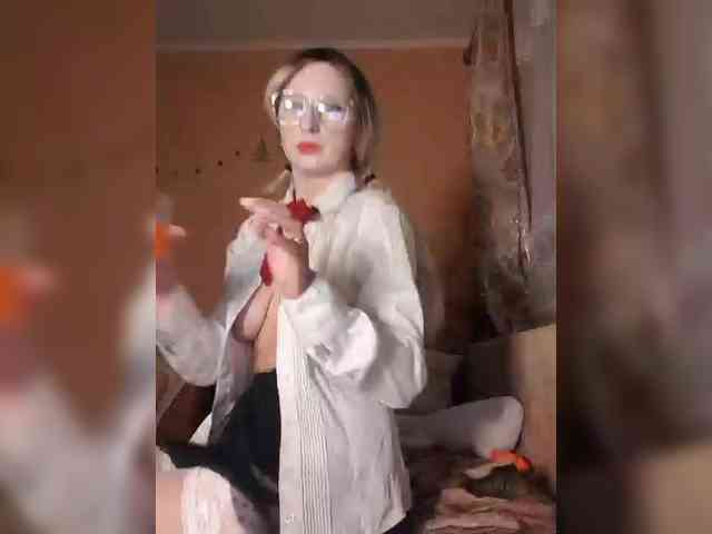 Ella-Mary webcam