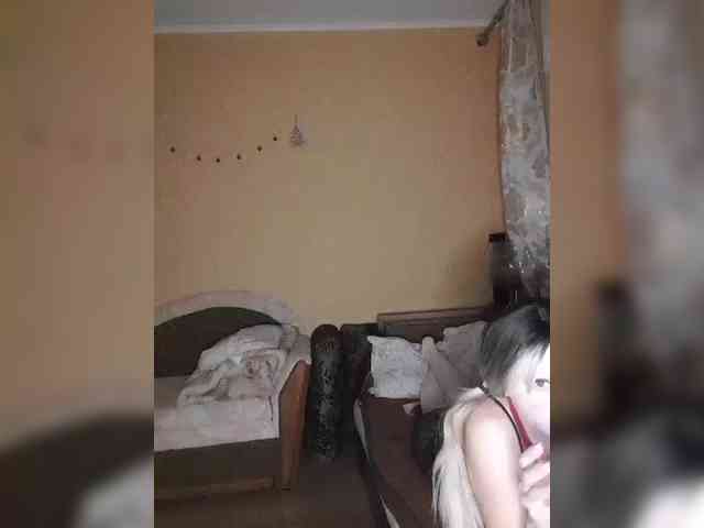 Ella-Mary webcam
