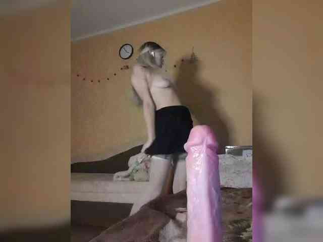 Ella-Mary webcam