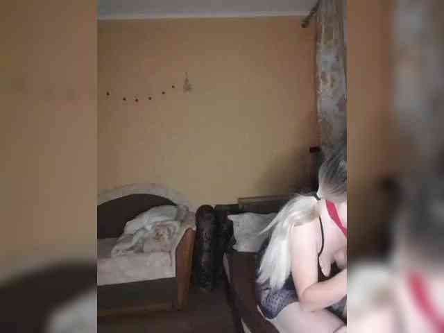Ella-Mary webcam