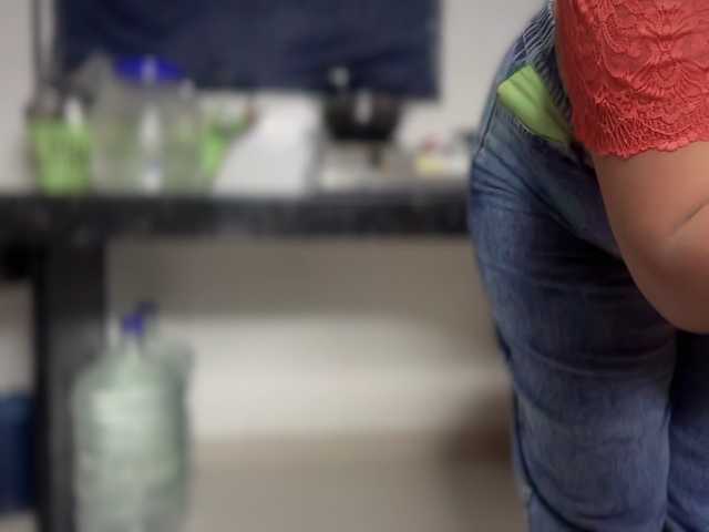 Selina_6 webcam