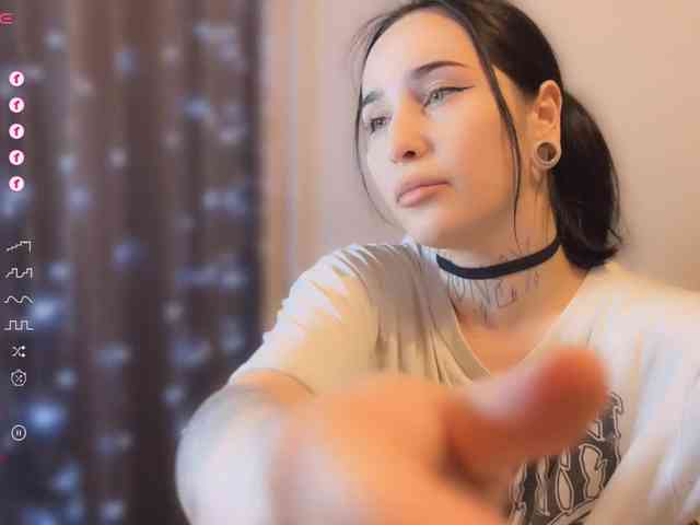 PinkyNastyx webcam