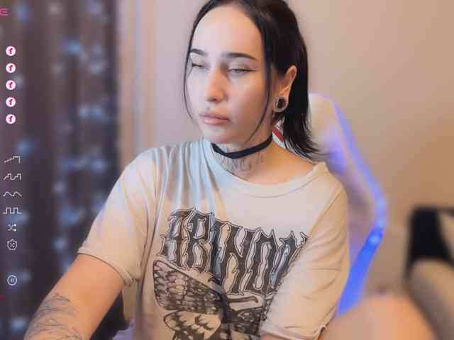 PinkyNastyx webcam