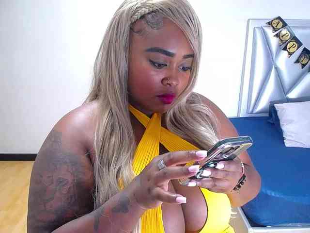 exotic-karmella webcam