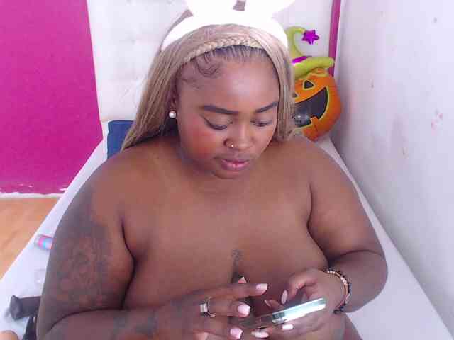 exotic-karmella webcam