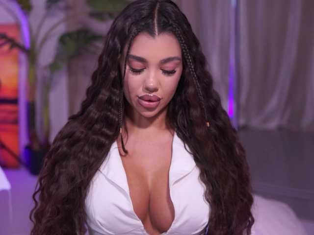 Vai a chattare su NatyDesiree NatyDesiree