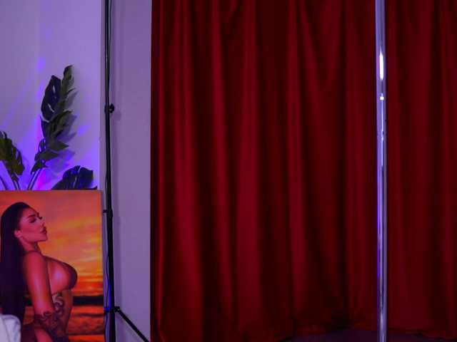 Entra en el chat con el modelo NatyDesiree NatyDesiree