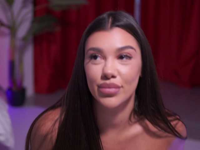 Entrez le videochat erotique avec le
modèle NatyDesiree NatyDesiree