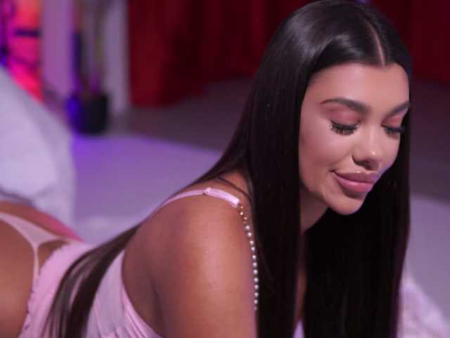 Accedi alla chat con il nickname NatyDesiree NatyDesiree