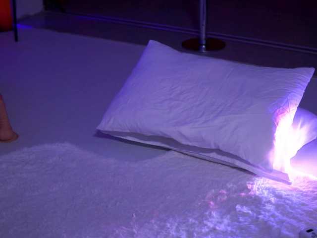 NatyDesiree sohbetine git NatyDesiree