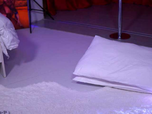 Vai a chattare su NatyDesiree NatyDesiree