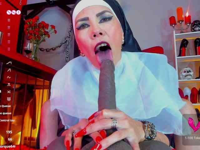 MistressAndre webcam