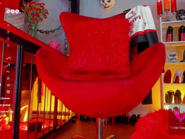 MistressAndre webcam