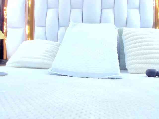 RileySweet webcam