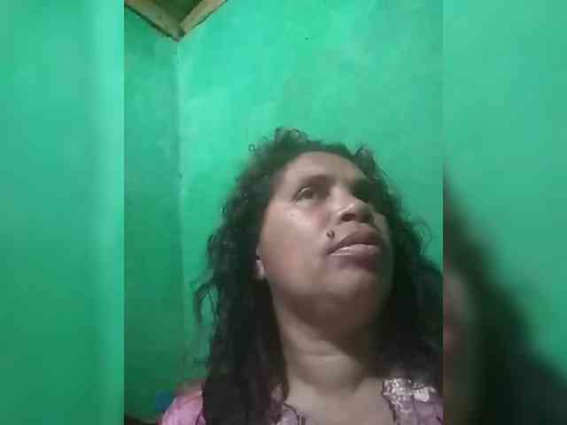 Ladysexyboobs webcam