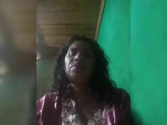 Ladysexyboobs webcam