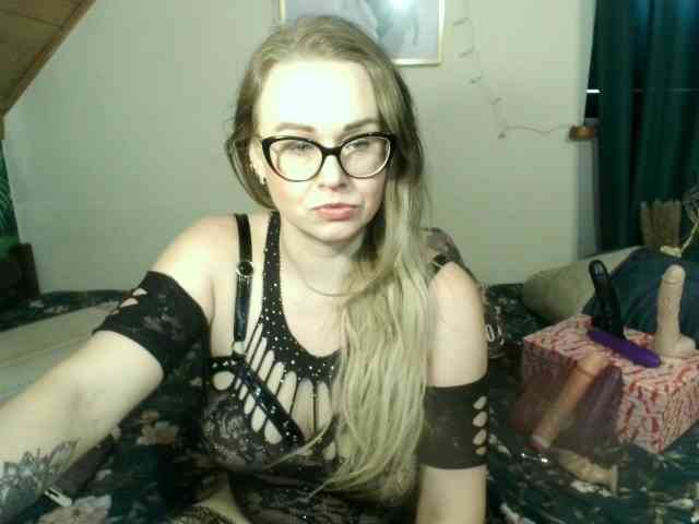 MilfBerthena webcam