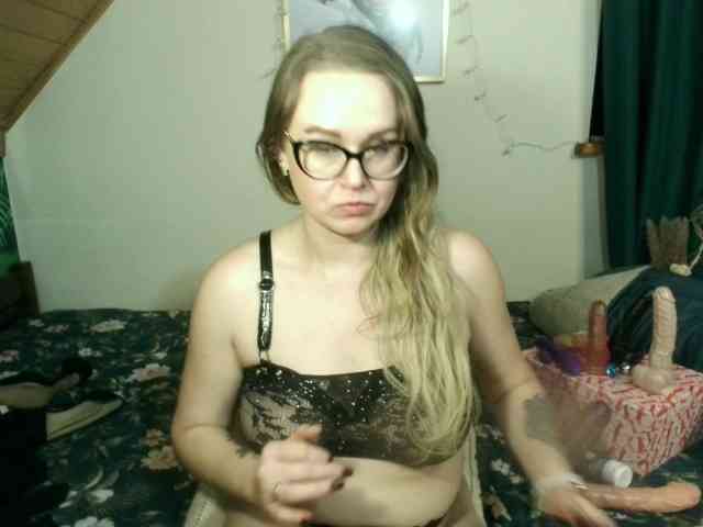 MilfBerthena webcam
