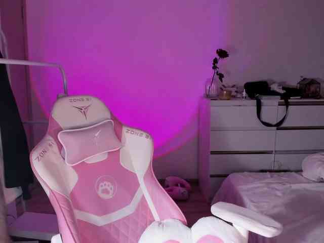 mnepohuyy webcam