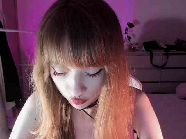mnepohuyy webcam