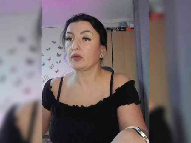Hotangel75 webcam