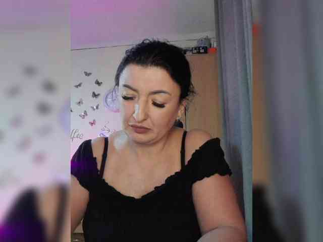 Hotangel75 webcam