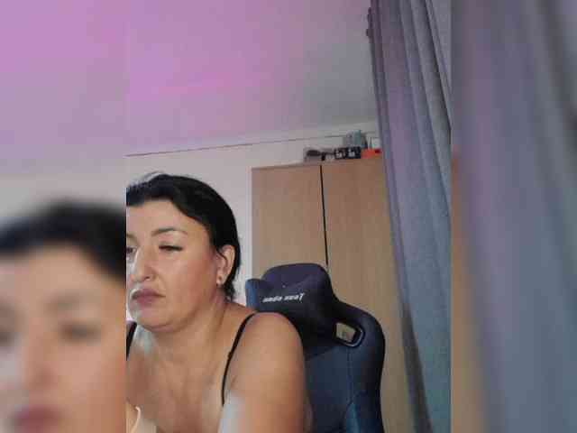 Hotangel75 webcam