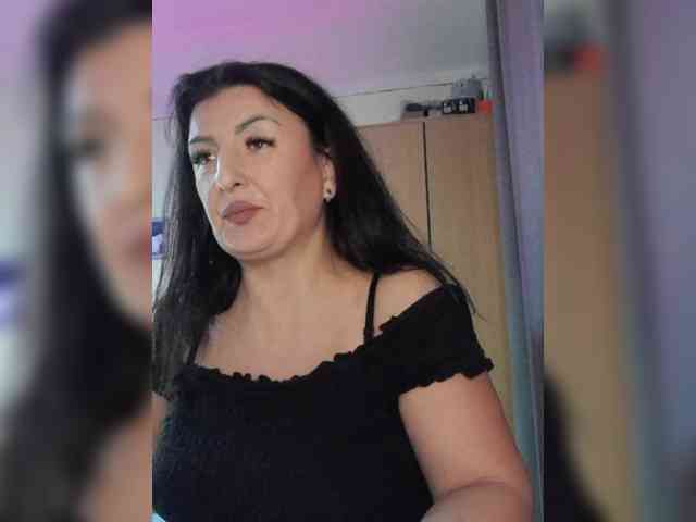 Hotangel75 webcam