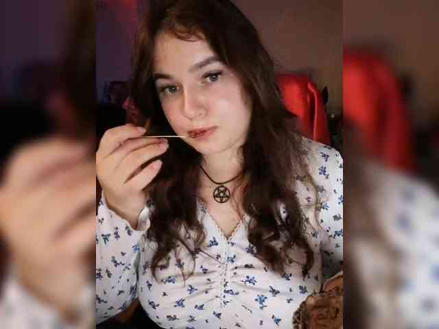 JuliaHesperaks webcam