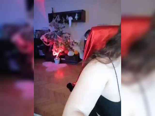 JuliaHesperaks webcam