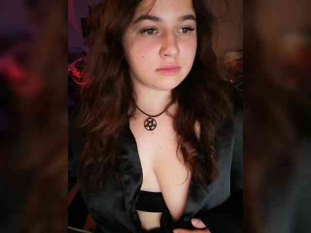 JuliaHesperaks webcam