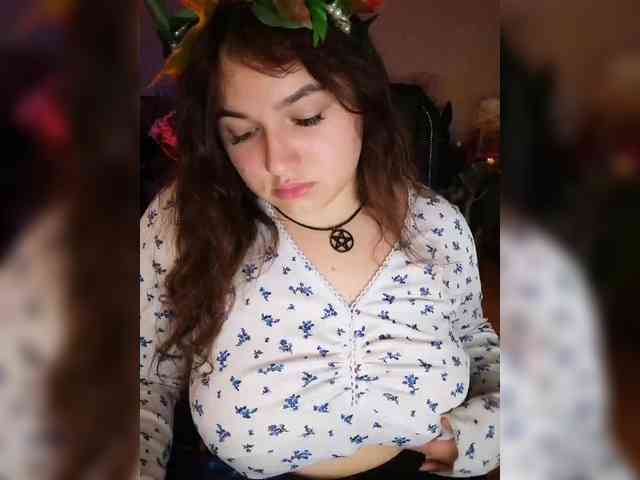 JuliaHesperaks webcam