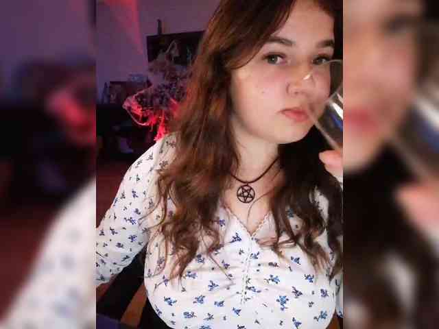 JuliaHesperaks webcam