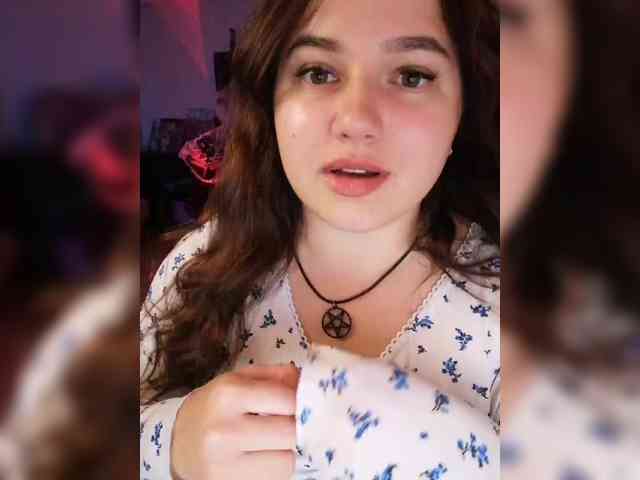 JuliaHesperaks webcam