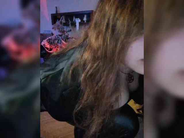 JuliaHesperaks webcam