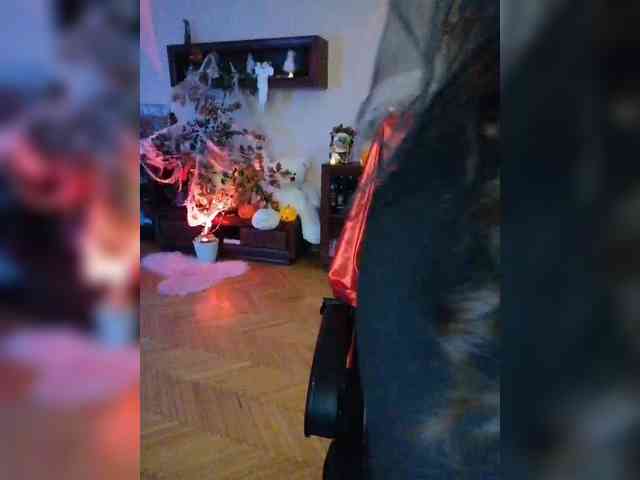 JuliaHesperaks webcam