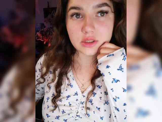 JuliaHesperaks webcam