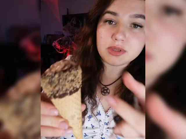 JuliaHesperaks webcam