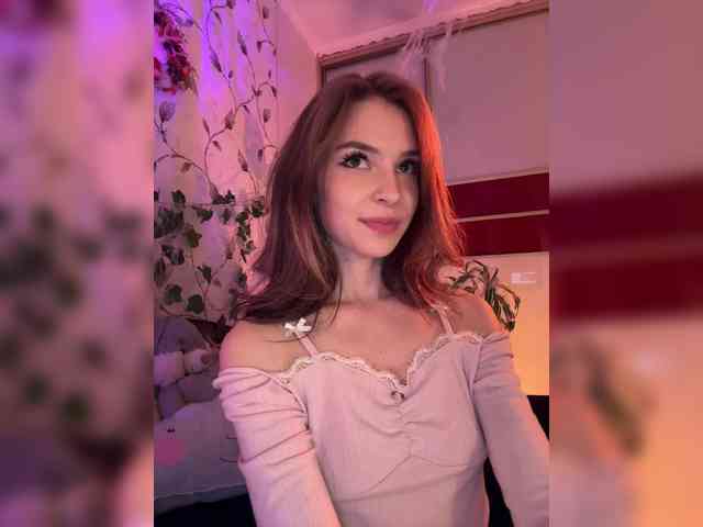 WednesdayFridayAddams webcam