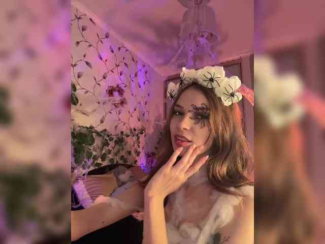 WednesdayFridayAddams webcam