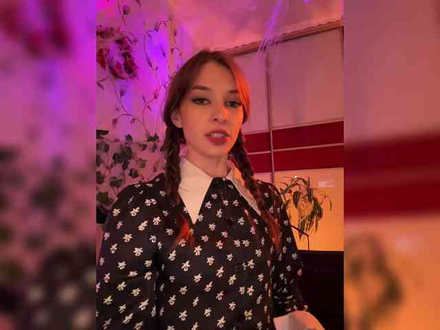 WednesdayFridayAddams webcam