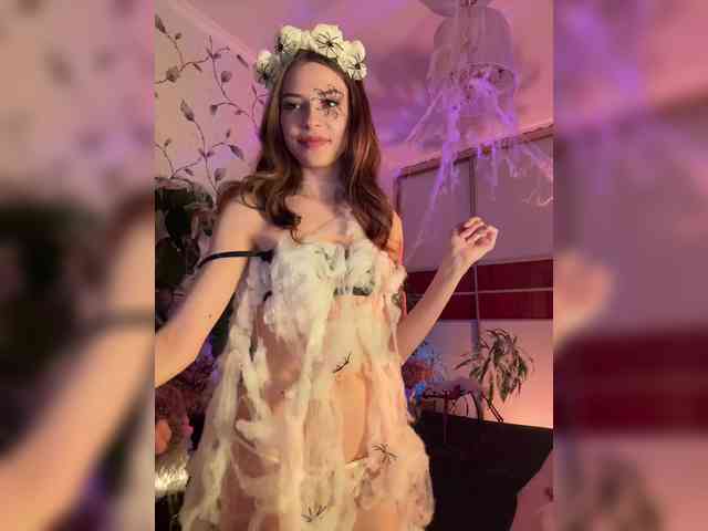 WednesdayFridayAddams webcam