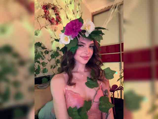 WednesdayFridayAddams webcam